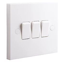 Nexus White 3 Gang 2 Way 10 Ax Switch